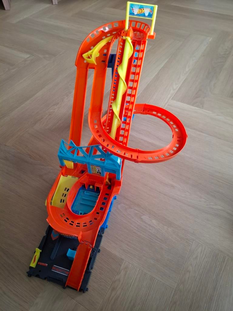 Hotwheels city achtbaan, Ophalen, Zo goed als nieuw