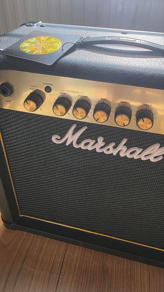 Marshall MG15 Gold gitaar versterker, Muziek en Instrumenten, Versterkers | Bas en Gitaar, Ophalen, Zo goed als nieuw, Gitaar