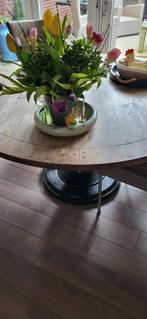 Ronde eettafel 150 vergrijsd eiken zwarte bolpoot, Huis en Inrichting, Ophalen, Gebruikt, Vijf personen of meer, Landelijk en robuust