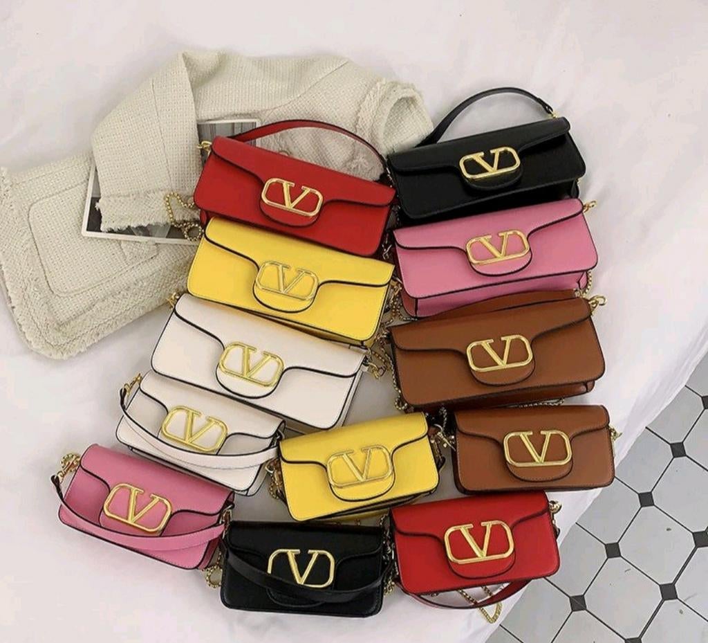 Valentino in verschillende kleuren beschikbaar, Sieraden, Tassen en Uiterlijk, Bedels, Overige merken, Overige materialen, Verzenden