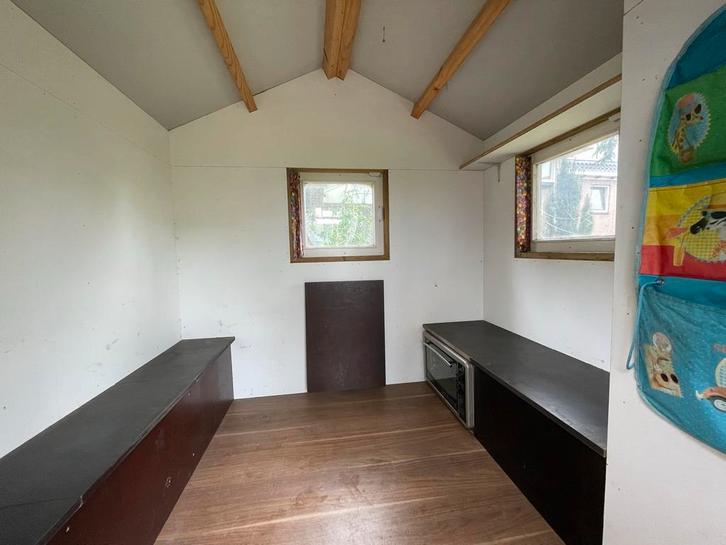 Kinderspeelhuisje met echte dakpannen, Kinderen en Baby's, Speelgoed | Buiten | Speelhuisjes, Gebruikt, Hout, Ophalen of Verzenden