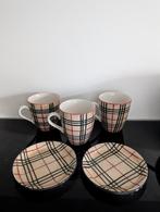 Vic's kopjes 3 en 2 schotels, Senseo mokjes, Ophalen of Verzenden, Zo goed als nieuw, Overige stijlen, Kop(pen) en/of Schotel(s)