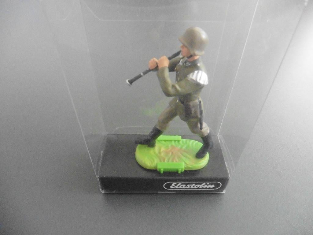 Preiser / Elastolin Musician marching with Clarinet., Ophalen of Verzenden, Nieuw, 1:35 tot 1:50, Figuur of Figuren
