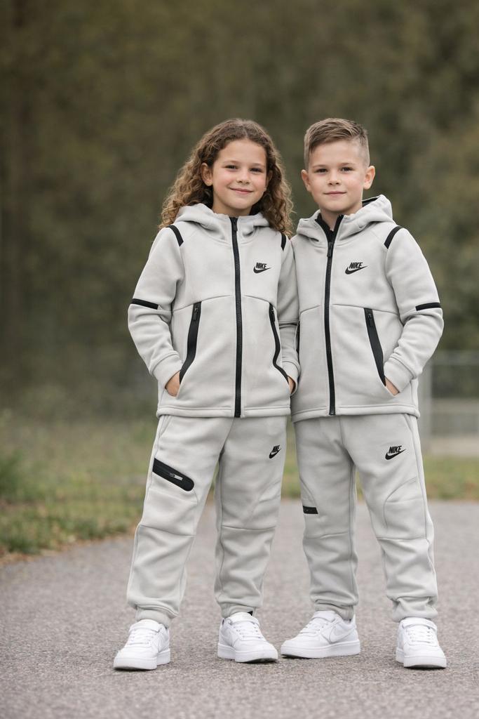 Nike tech kids, Ophalen of Verzenden