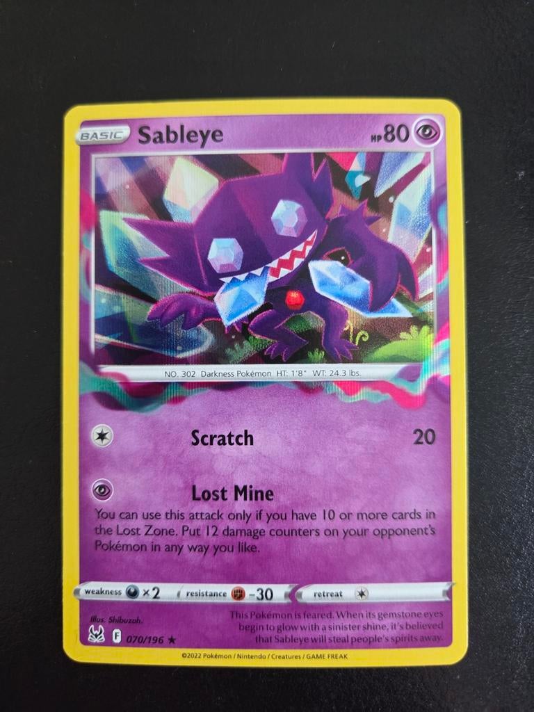 Sableye Pokémon kaart (070/196) Lost Origin holo, Ophalen of Verzenden, Zo goed als nieuw, Losse kaart