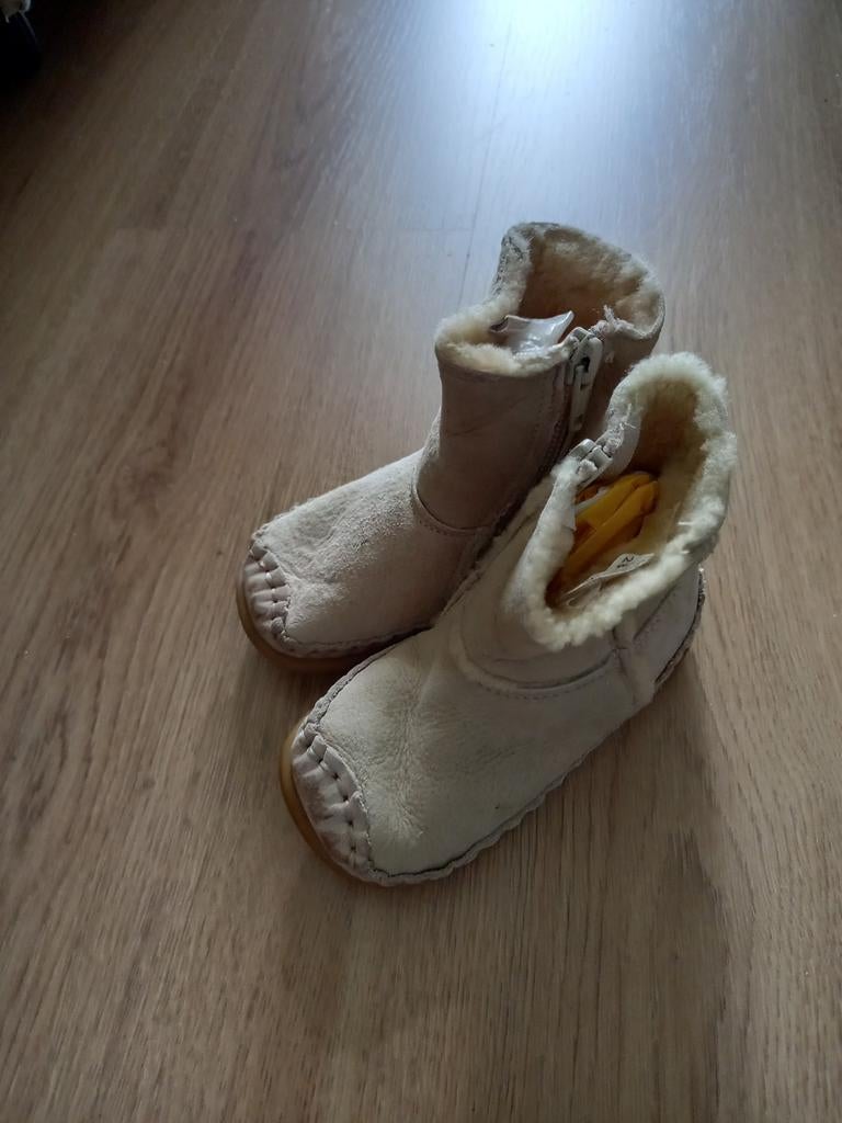 5 stuks laarzen mt 19.5 t/m 25 wo uggs, Ophalen of Verzenden, Jongen of Meisje, Laarzen