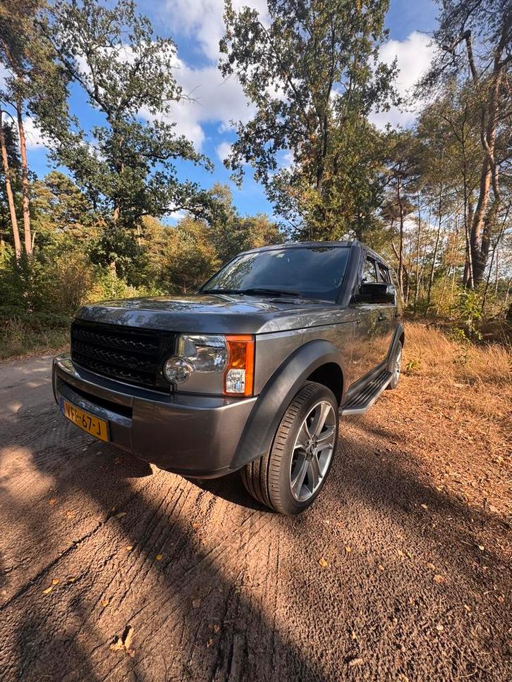 Land Rover 2010 Grijs, Auto's, Bestelauto's, Particulier, 4x4, ABS, Achteruitrijcamera, Airbags, Airconditioning, Alarm, Android Auto