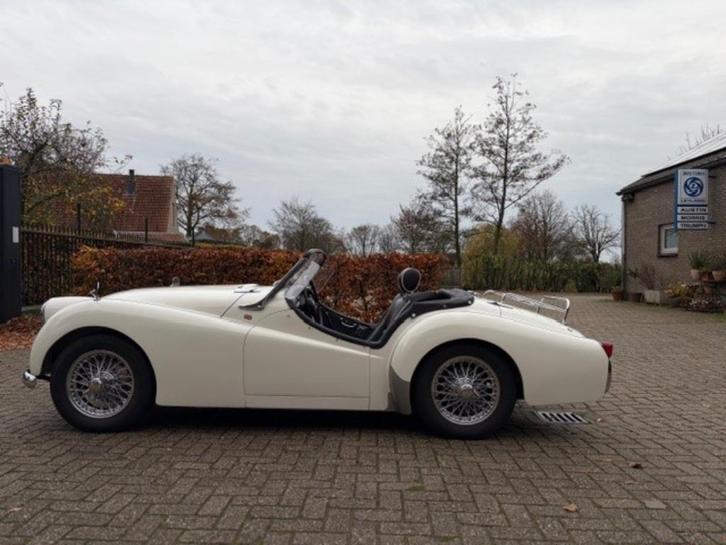 Triumph TR3 Smallmouth, 1957, Auto's, Triumph, Particulier, TR3, Lederen bekleding, Open dak, Sportstoelen, Startonderbreker, Benzine