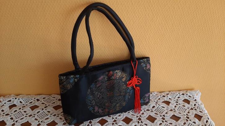 NIEUW HANDTAS Hong Kong China, Sieraden, Tassen en Uiterlijk, Tassen | Damestassen, Nieuw, Handtas, Zwart, Ophalen of Verzenden