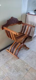 Mooie eenvoudige Savonarola-stoel, X-stoel of schaarstoel, Ophalen, Gebruikt, Bruin, Eén