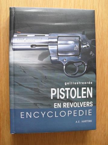 Geïllustreerde pistolen en revolvers encyclopedie beschikbaar voor biedingen