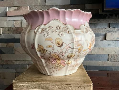 Prachtige antieke bloempot met stempel bloemen en pastel., Antiek en Kunst, Antiek | Keramiek en Aardewerk, Ophalen of Verzenden