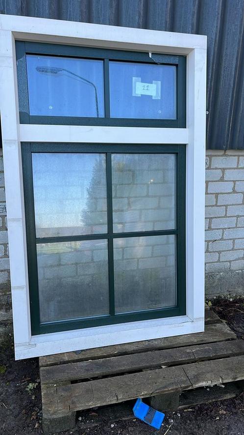(11) 2 x kunststof raamkozijn draai kiep incl glas, Doe-het-zelf en Verbouw, Kozijnen en Schuifpuien, Nieuw, Raamkozijn, Kunststof