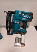 Makita DBN600ZJ accu tacker (body) 18V Li-ion in systainer, Makita, Nieuw, Ophalen of Verzenden, N.v.t
