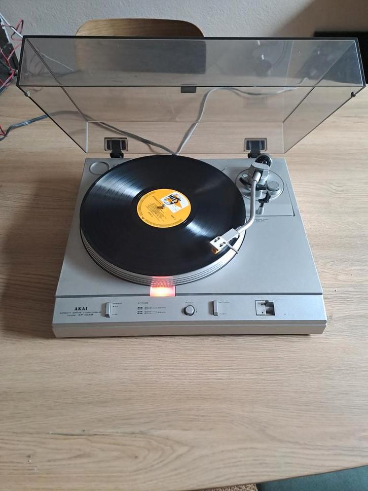 Akai AP-D33 platenspeler, Audio, Tv en Foto, Platenspelers, Zo goed als nieuw, Akai, Ophalen