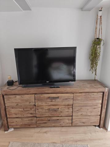 Dressoir beschikbaar voor biedingen