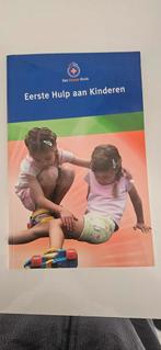 Eerste Hulp aan Kinderen, Ophalen of Verzenden, Zo goed als nieuw