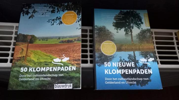 Aad Eerland - 50 klompenpaden 2 x, Boeken, Reisgidsen, Zo goed als nieuw, Reisgids of -boek, Europa, Capitool, Ophalen of Verzenden