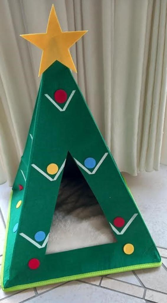 Kattenmand kerstboom, Dieren en Toebehoren, Kattenmanden, Zo goed als nieuw, Vilt, Ophalen of Verzenden