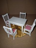 Poppenhuis tafel met 4 stoeltjes, Ophalen of Verzenden, Zo goed als nieuw, Poppenhuis
