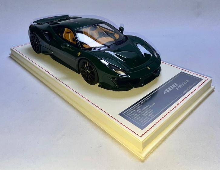 Ferrari 488 Pista Verde Abatone 1:18 van Dino Models, Hobby en Vrije tijd, Modelauto's | 1:18, Zo goed als nieuw, Auto, Overige merken