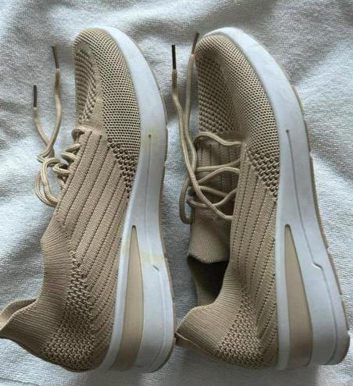 Beige Sportschoenen Maat 38, Sport en Fitness, Loopsport en Atletiek, Ophalen