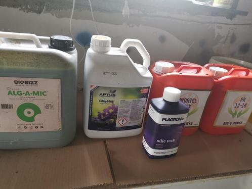 Verschillende ongeopende voeding voor de planten kweek, Tuin en Terras, Kweekspullen, Nieuw, Overige typen, Ophalen of Verzenden