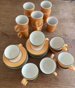 servies: kop en schotels en mokken, Ophalen of Verzenden, Zo goed als nieuw, Effen, Kop(pen) en/of Schotel(s)