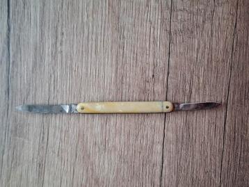 Antiek oud vintage zakmes, ook bekend als penmes beschikbaar voor biedingen