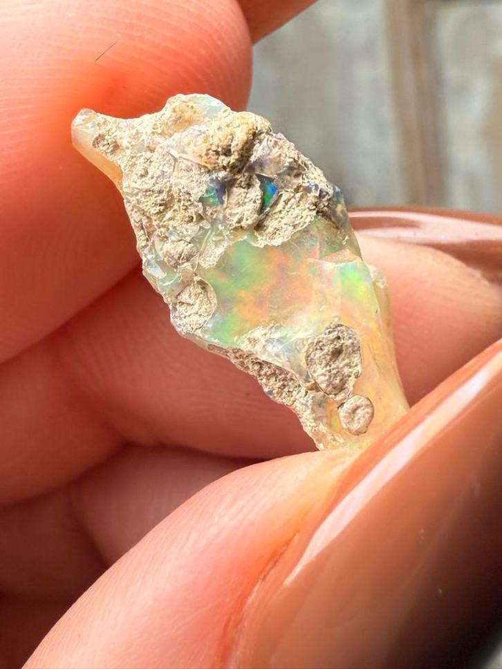 Welo opaal | slechts 10€, Verzamelen, Mineralen en Fossielen, Ophalen of Verzenden