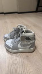 Nike sneakers maat 21, Ophalen of Verzenden, Zo goed als nieuw, Jongen, Schoenen