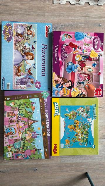 4 puzzles meisjes 5/6 jaar beschikbaar voor biedingen