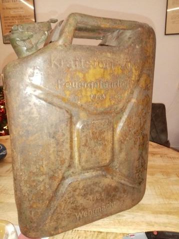 Duitse Jerrycan 1944 - Oostenrijkse Productie beschikbaar voor biedingen