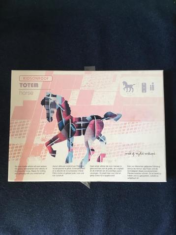 Paard zelfbouwpakket karton beschikbaar voor biedingen