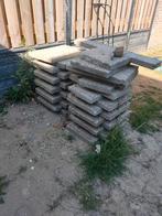 Gratis grindtegels 58 stuks, Tuin en Terras, Ophalen, Zo goed als nieuw, 10 m² of meer, Beton