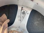 Winterbanden Pirelli 215/65 R16 op LM velgen, 16 inch, Banden en Velgen, Personenwagen, Gebruikt