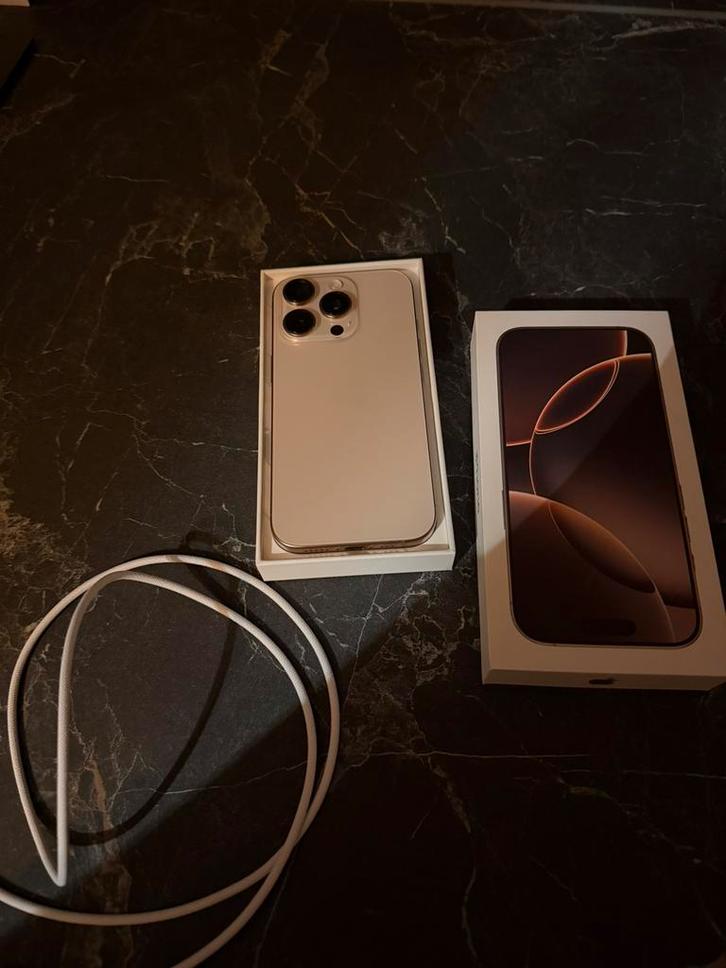 Iphone 16 Pro, Telecommunicatie, Mobiele telefoons | Apple iPhone, Zo goed als nieuw, 128 GB, Zonder abonnement, iPhone 16 Pro
