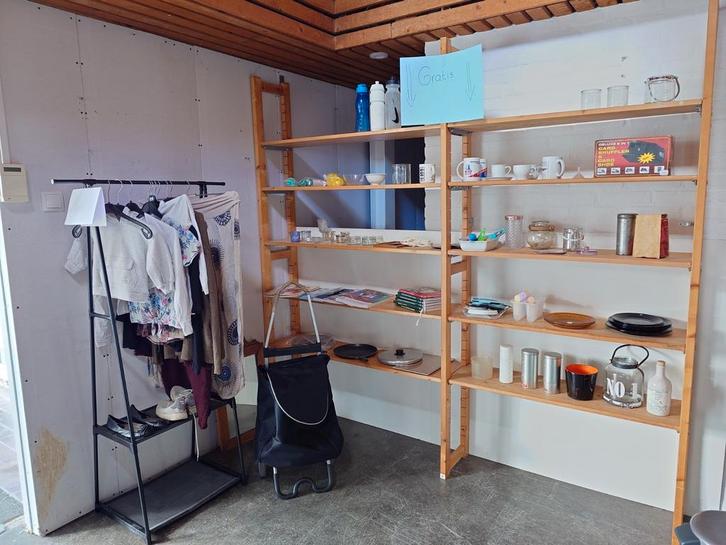 Gratis spullen, Huis en Inrichting, Kasten | Stellingkasten, Gebruikt, Ophalen