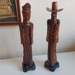 2 chinese antieke beeldjes (uit been gesneden) man/vrouw, Antiek en Kunst, Kunst | Beelden en Houtsnijwerken, Ophalen of Verzenden