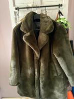 Leuke groene dames jas van Primark M ,maar valt als  40/ 42, Maat 38/40 (M), Primark, Ophalen of Verzenden, Gedragen