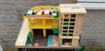 Fisher-price garage