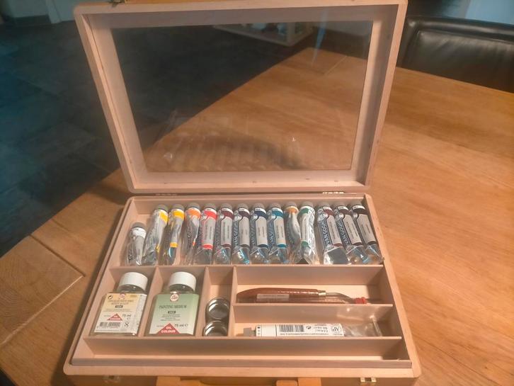 Van Gogh olie verf in houten koffer, Hobby en Vrije tijd, Schilderen, Gebruikt, Ophalen of Verzenden