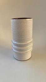 Vintage vaas keramiek wit, Wit, Aardewerk of Porselein, Ophalen of Verzenden, Zo goed als nieuw