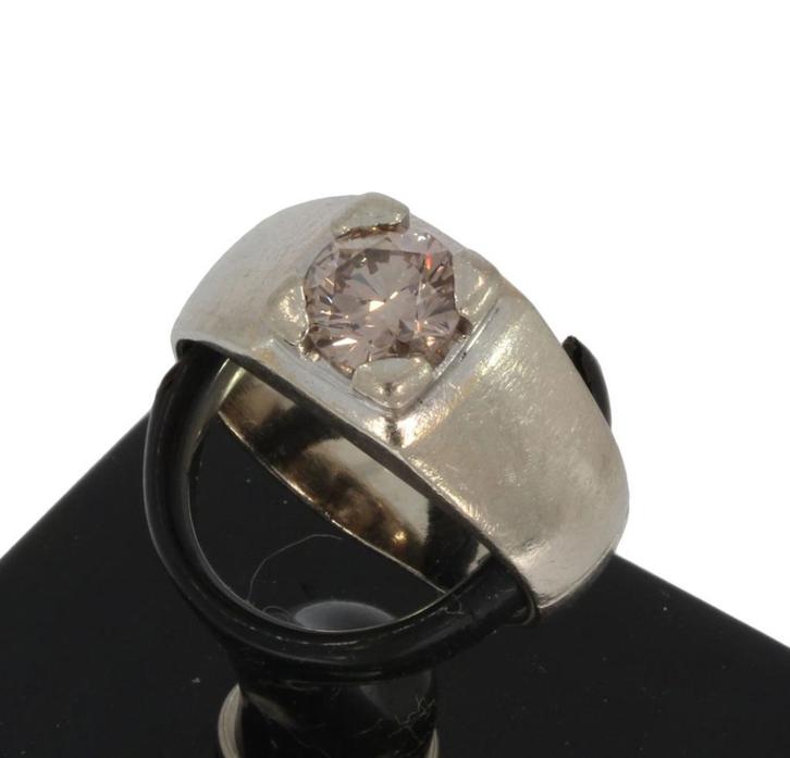 Grote diamant 0,90ct 14k wit gouden massieve ring fraai dame, Sieraden, Tassen en Uiterlijk, Ringen, Zo goed als nieuw, Dame, Kleiner dan 17