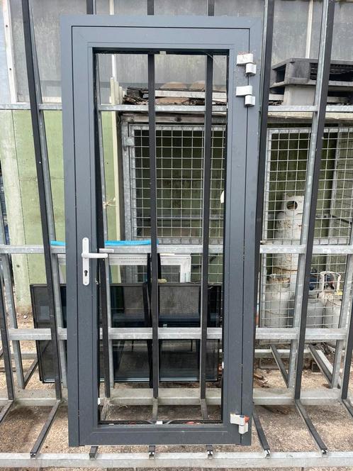 Aluminium deur binnen-draaiend, Doe-het-zelf en Verbouw, Kozijnen en Schuifpuien, Zo goed als nieuw, Deurkozijn, Aluminium, 150 tot 225 cm
