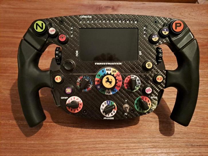Complete Thrustmaster sim racing setup – Ferrari Edition, Spelcomputers en Games, Spelcomputers | Xbox | Accessoires, Gebruikt