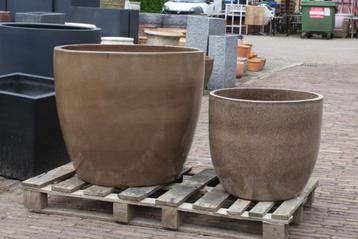 Prachtige GROTE ronde bloempotten aardewerk geglazuurd beschikbaar voor biedingen
