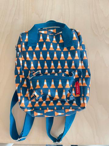 Rugtas Engel blauw met oranje pilonnen beschikbaar voor biedingen