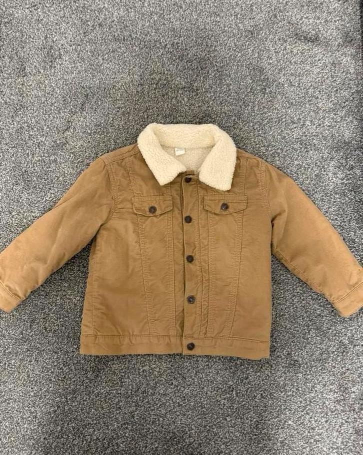 Jongensjas kinderjas maat 104-110 Curdory camel bruin, Kinderen en Baby's, Kinderkleding | Kinder-kledingpakketten, Zo goed als nieuw