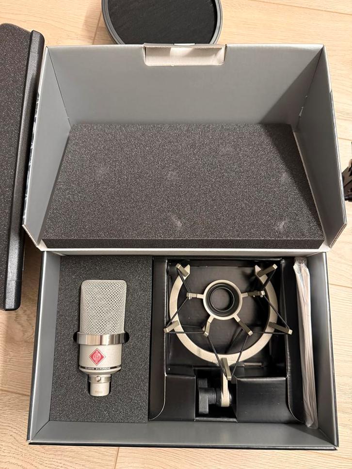 Neumann TLM 02 studio microfoon - complete set, Muziek en Instrumenten, Microfoons, Zo goed als nieuw, Ophalen of Verzenden